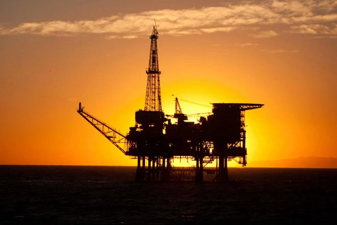 Instalación petrolera — pesaje para la industria del petróleo