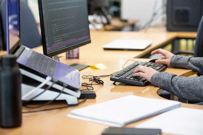 Componentes electrónicos de sistemas de pesaje industrial